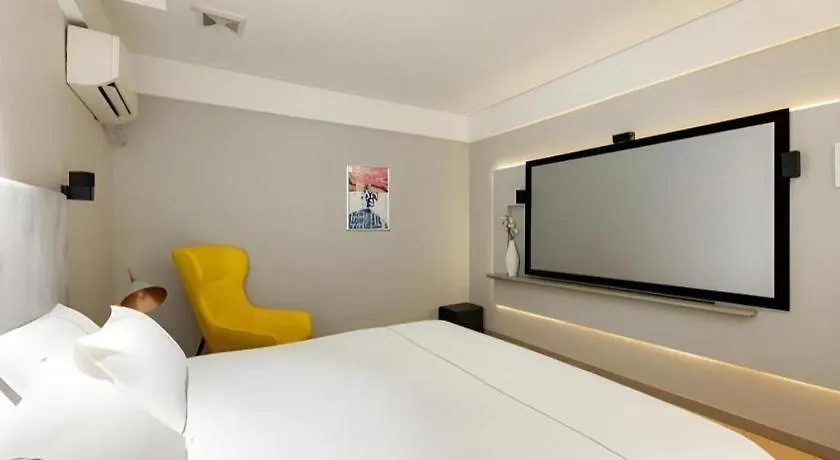 Magnotel Hotel Shanghai Jinjiang Park Branch 3*,  China